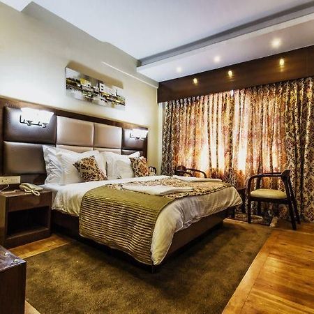 The Pride Inn Сринагар Экстерьер фото