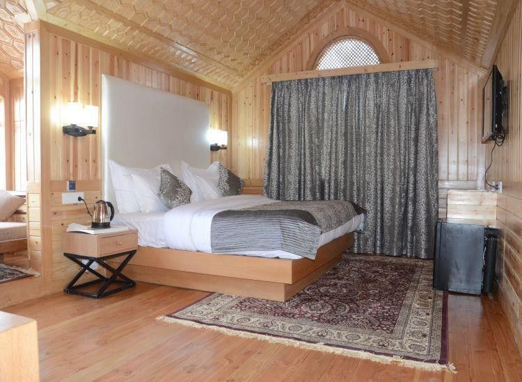 The Pride Inn Сринагар Экстерьер фото